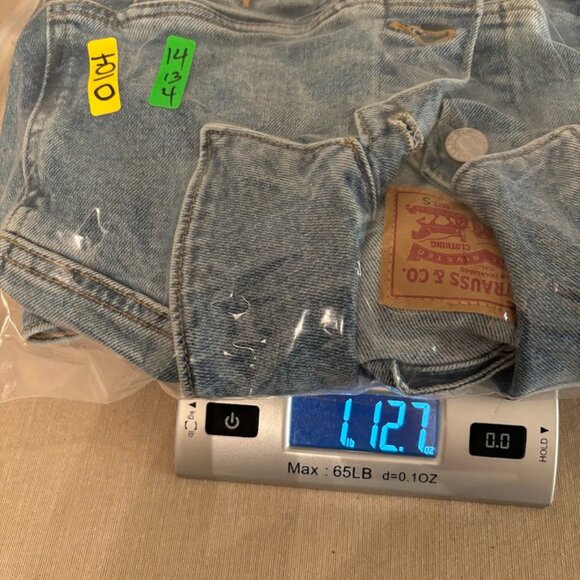 Vintage Y2K Levi’s Trucker Jacket Red Tab Light Wash Denim Made In USA Sz Small - Picture 12 of 12